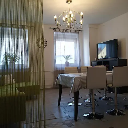 Apartment Ciklamen Apartman Keszthely