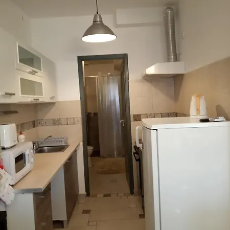 Ciklamen Apartman Apartment *