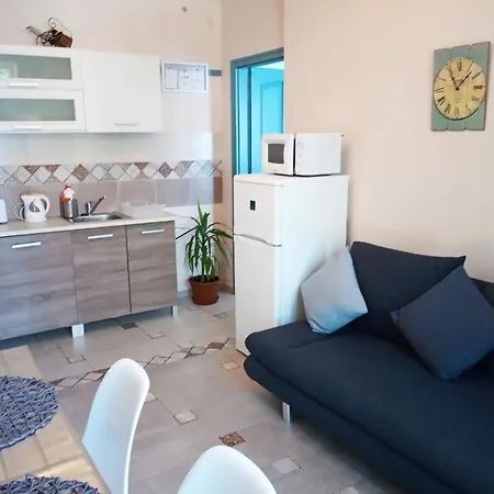Ciklamen Apartman Apartment *
